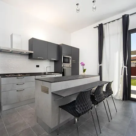 Coru E Mari 2 Apartments Pula Exterior photo